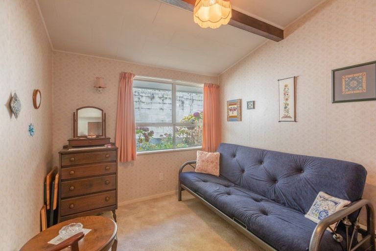 Photo of property in 71 Faraday Street, Hospital Hill, Napier, 4110