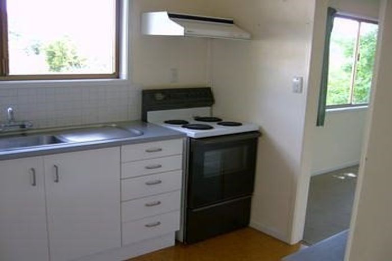 Photo of property in 8 Oldham Place, Browns Bay, Auckland, 0630