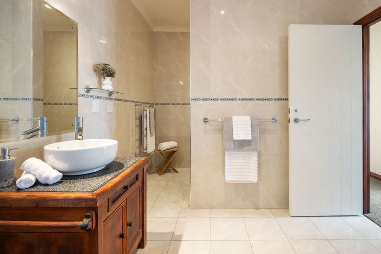 Photo of property in 6 Merlin Close, Huntington, Hamilton, 3210