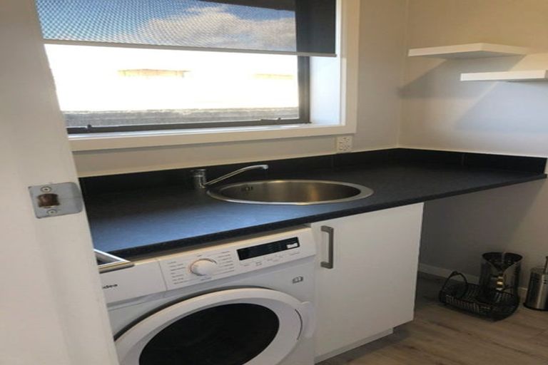 Photo of property in 7 Compton Street, Woolston, Christchurch, 8062