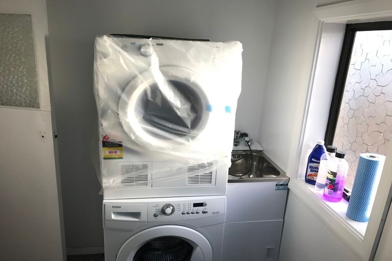 Photo of property in 10 Lochend Street, Musselburgh, Dunedin, 9013