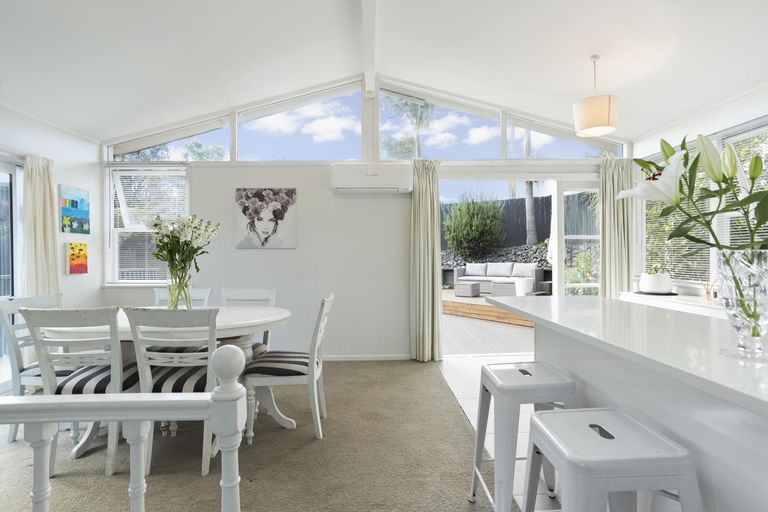 Photo of property in 202 Verbena Road, Birkdale, Auckland, 0626