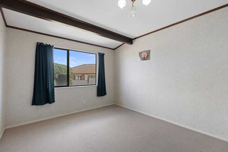 Photo of property in 10 Marwood Place, Mount Maunganui, 3116