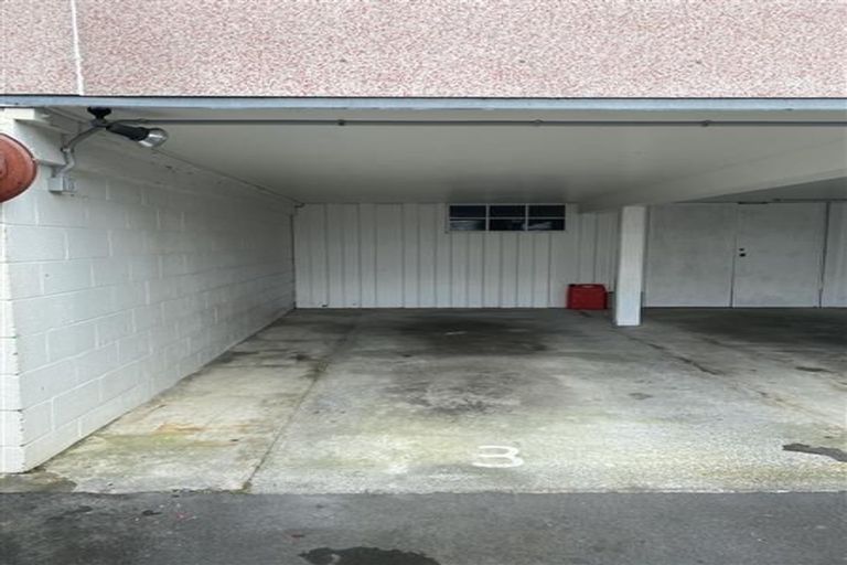 Photo of property in 4/63e Owairaka Avenue, Mount Albert, Auckland, 1025