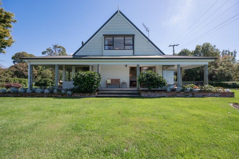 Photo of property in 236 Poraiti Road, Poraiti, Napier, 4182