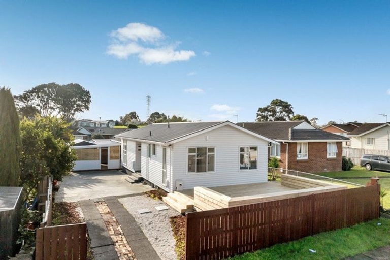 Photo of property in 48 Chelburn Crescent, Mangere East, Auckland, 2024