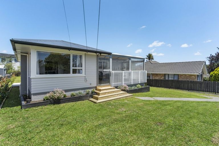 Photo of property in 260 Hepburn Road, Glendene, Auckland, 0602