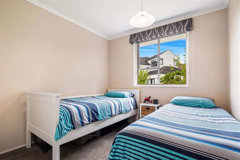 Photo of property in 4/26a Sunnynook Road, Sunnynook, Auckland, 0620
