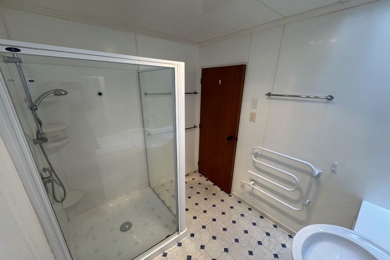 Photo of property in 70 Kings Crescent, Hutt Central, Lower Hutt, 5010