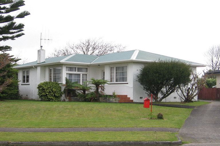 Photo of property in 9 Saint Albans Avenue, Hokowhitu, Palmerston North, 4410