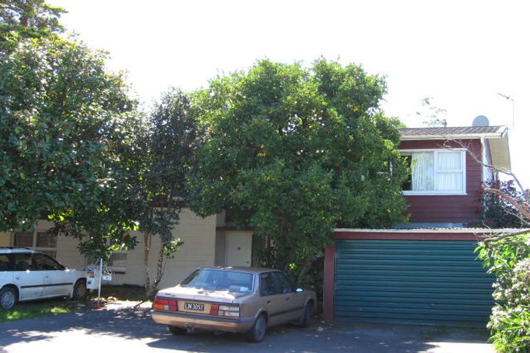 Photo of property in 2 Taitua Drive, Te Atatu South, Auckland, 0610