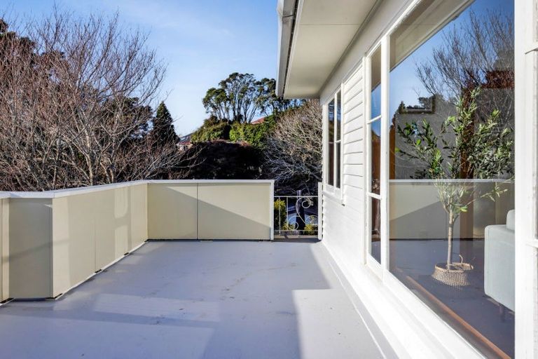 Photo of property in 39 Cameron Street, New Plymouth, 4310