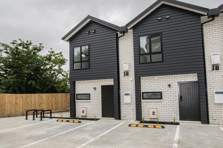 Photo of property in 12/14 Ruakiwi Road, Hamilton Lake, Hamilton, 3204