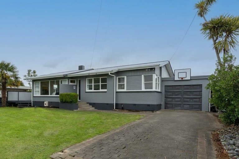 Photo of property in 6 Heath Street, St Andrews, Hamilton, 3200