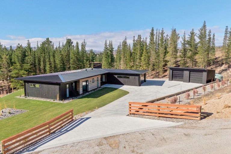 Photo of property in 133a Letts Gully Road, Letts Gully, Alexandra, 9393