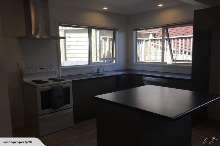 Photo of property in 25b Wattle Grove, Maungaraki, Lower Hutt, 5010