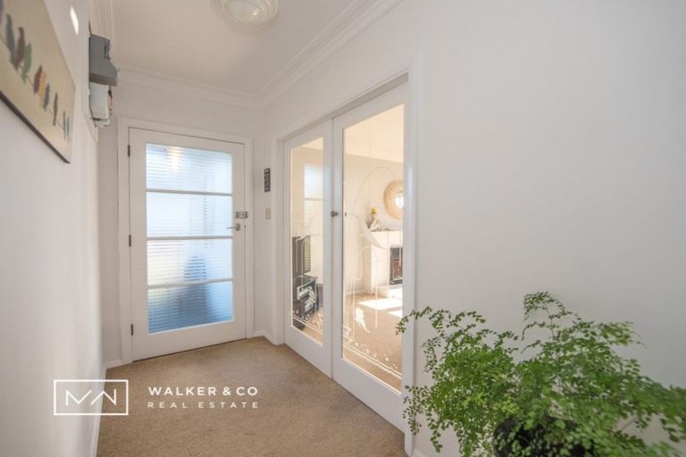 Photo of property in 4 Courtenay Road, Heretaunga, Upper Hutt, 5018