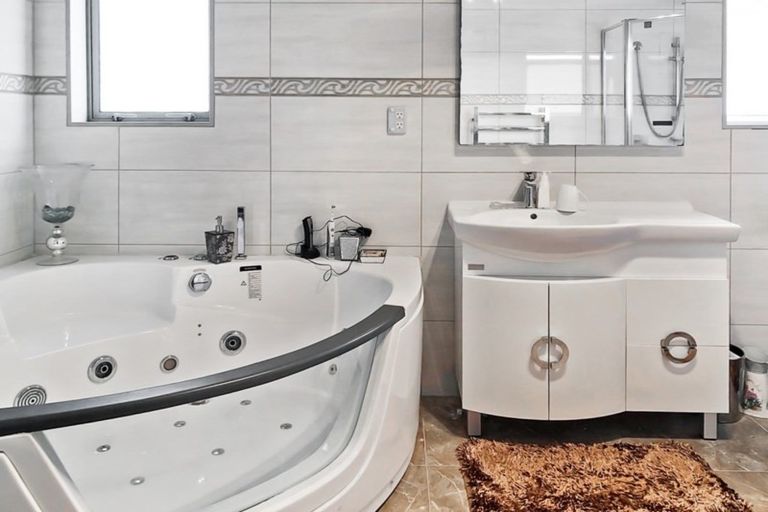 Photo of property in 7 Gortnest Place, Flat Bush, Auckland, 2019