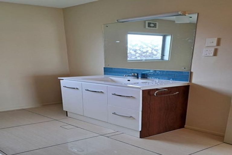 Photo of property in 16 First Avenue, Avenues, Whangarei, 0110