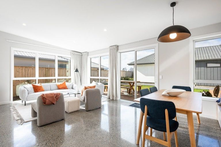 Photo of property in 32 Hallmark Drive, Hope, Richmond, 7020