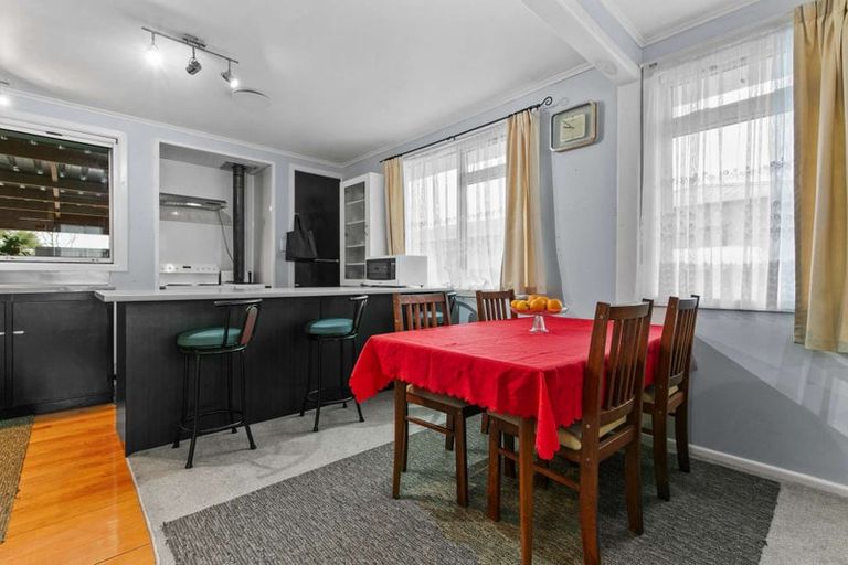 Photo of property in 48 College Road, Edgecumbe, 3120