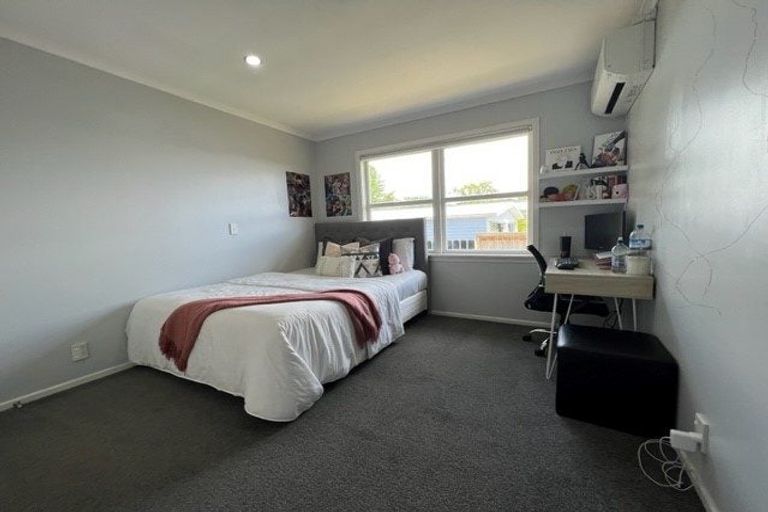 Photo of property in 6 Wood Avenue, Howick, Auckland, 2014