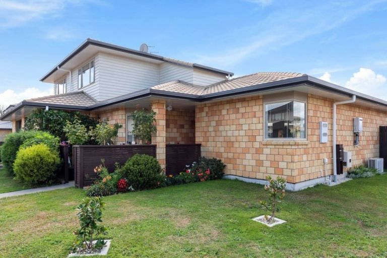 Photo of property in 47/64 Kawaha Point Road, Kawaha Point, Rotorua, 3010