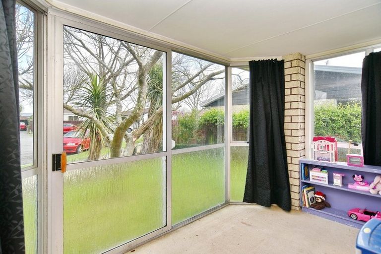 Photo of property in 21 Heaphy Place, Casebrook, Christchurch, 8051