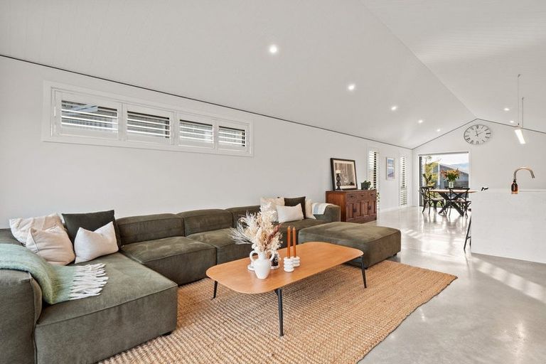 Photo of property in 6 Cheviot Street, Jacks Point, 9371