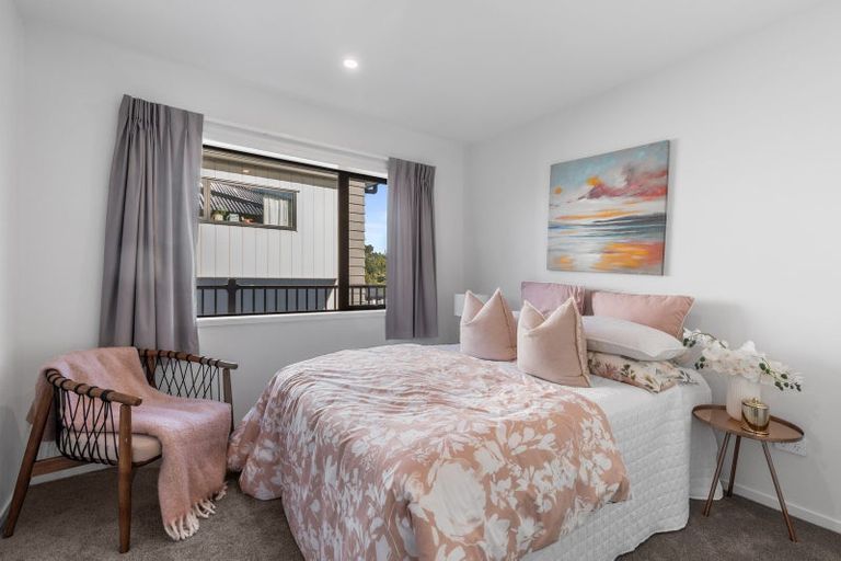 Photo of property in 36a Saffron Street, Birkdale, Auckland, 0626