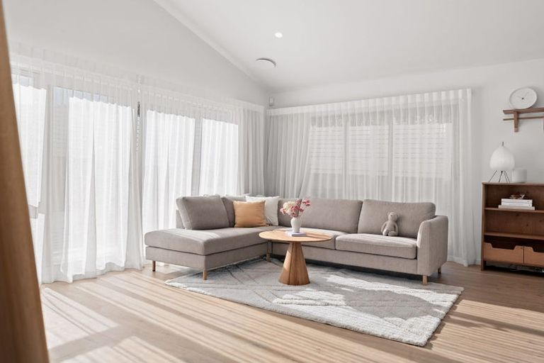 Photo of property in 1 Maanihi Drive, Rototuna North, Hamilton, 3210
