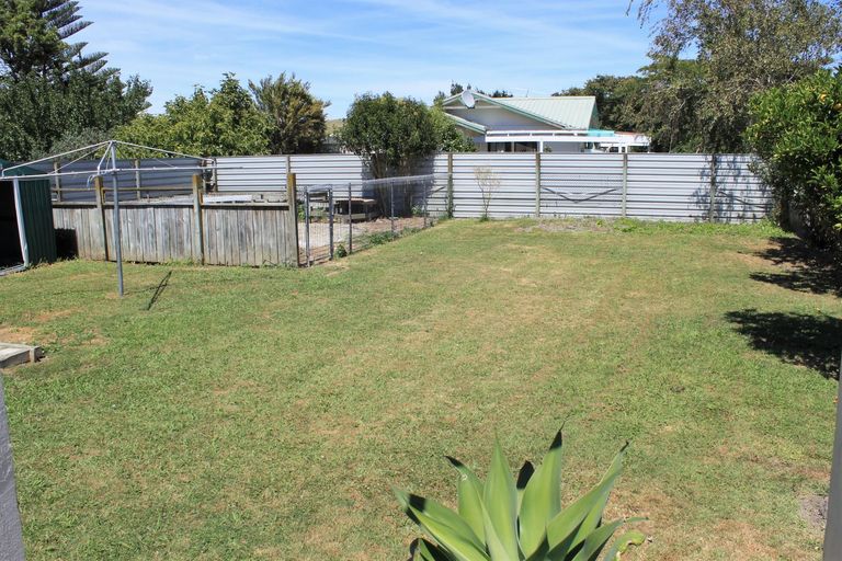 Photo of property in 27 Kara Street, Outer Kaiti, Gisborne, 4010