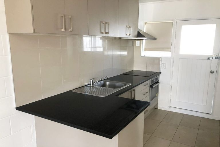 Photo of property in 2/120 Saint George Street, Papatoetoe, Auckland, 2025