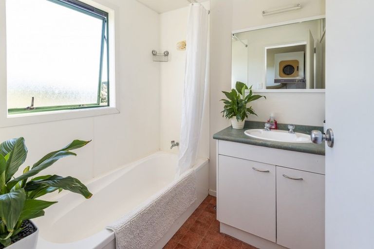 Photo of property in 63 Whitford Park Road, Whitford, Manurewa, 2576