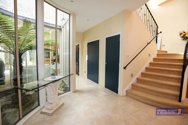 Photo of property in 6 Hogarth Lane, Burnside, Christchurch, 8053