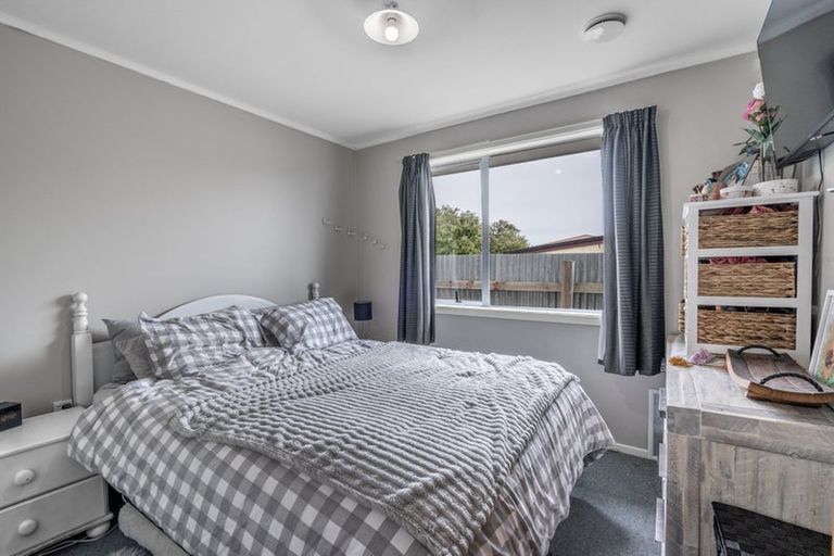 Photo of property in 23 Glenalmond Crescent, Rockdale, Invercargill, 9812