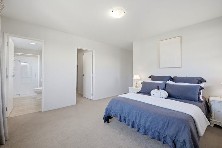 Photo of property in 12 Amelia Place, Wigram, Christchurch, 8025