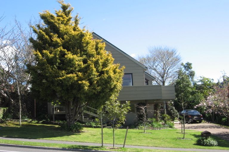 Photo of property in 125 Waitaha Road, Welcome Bay, Tauranga, 3112