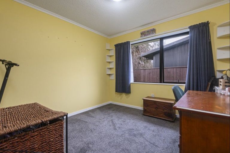 Photo of property in 9a Rolleston Street, Hokowhitu, Palmerston North, 4410