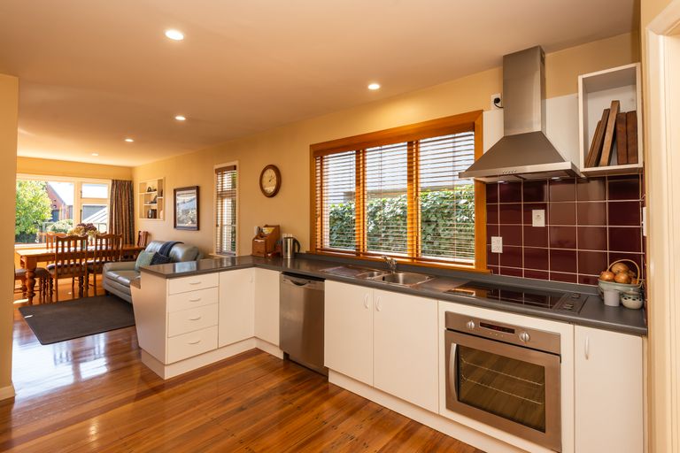 Photo of property in 22b Browns Road, St Albans, Christchurch, 8014