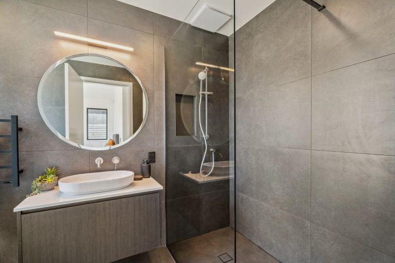 Photo of property in 11 Mckenzies Shute, Jacks Point, Queenstown, 9371