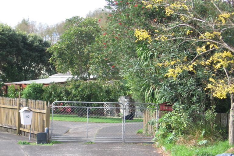 Photo of property in 12 Spode Place, Henderson, Auckland, 0612