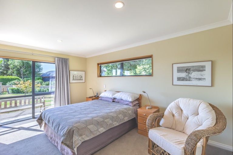 Photo of property in 40 Manakau Heights Drive, Manakau, Otaki, 5583