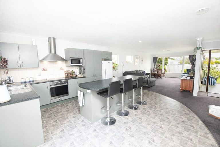 Photo of property in 4 Clare Place, Pirimai, Napier, 4112