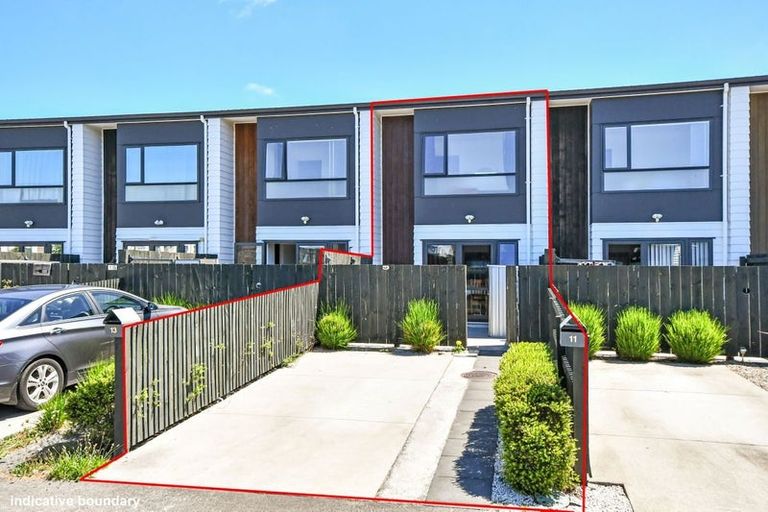 Photo of property in 11 Beardmore Lane, Papakura, 2110