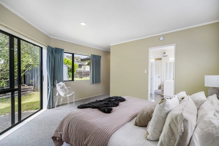 Photo of property in 32a Pine Road, Orewa, 0931