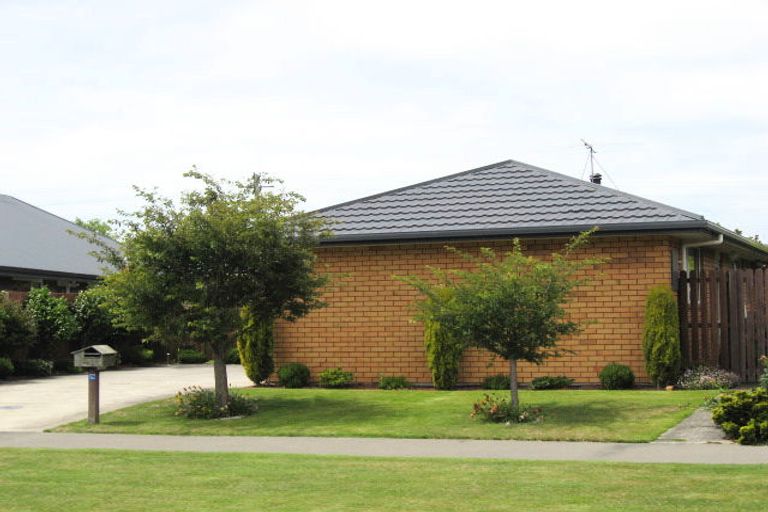 Photo of property in 64 Mauger Drive, Heathcote Valley, Christchurch, 8022