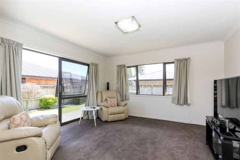 Photo of property in 24 Coby Sydney Drive, Bell Block, New Plymouth, 4312