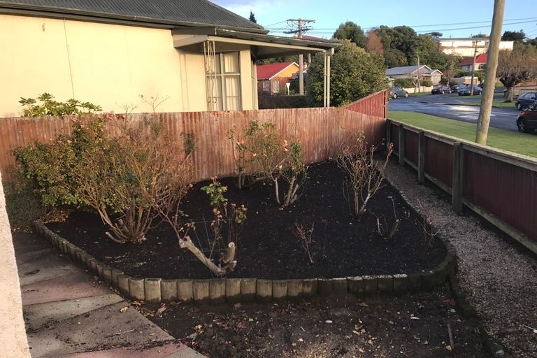 Photo of property in 10 Lochend Street, Musselburgh, Dunedin, 9013