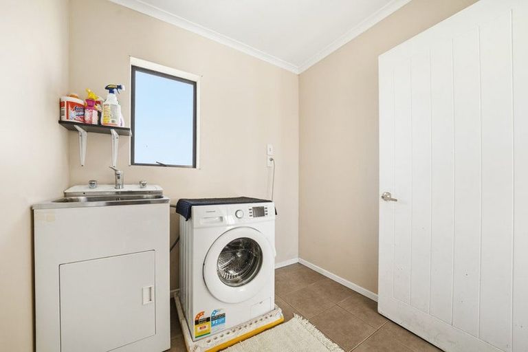 Photo of property in 12 Plunket Avenue, Papatoetoe, Auckland, 2104